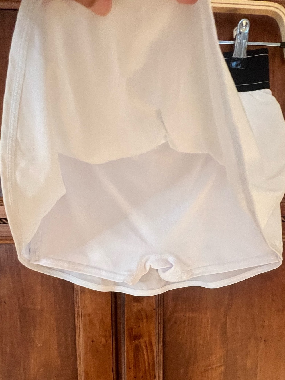 Alo Yoga Match Point Tennis Skirt | SZ S | white w/black boxer-style elastic - Picture 3 of 11